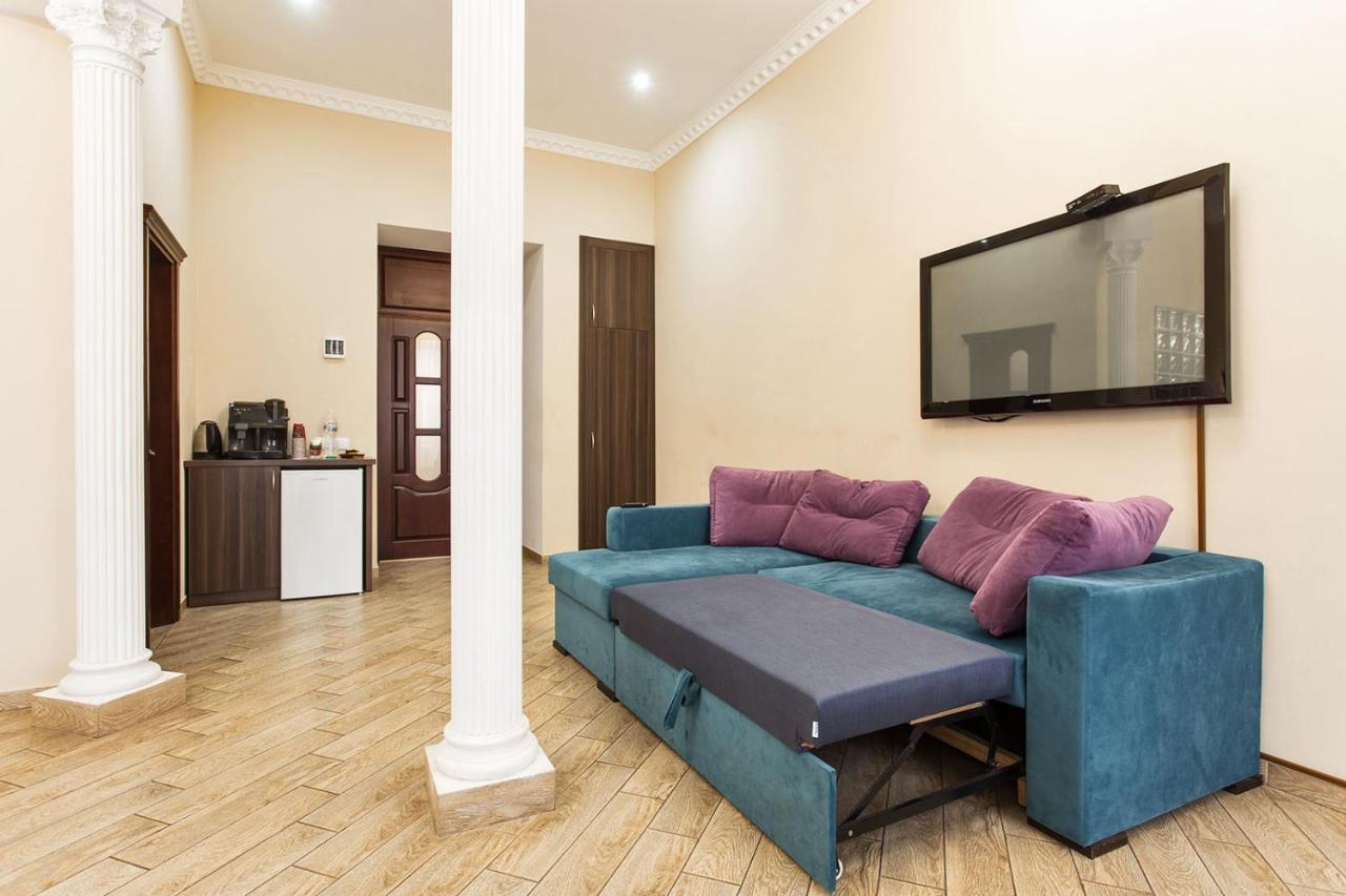 Hotel Baron โอเดสซา ภายนอก รูปภาพ