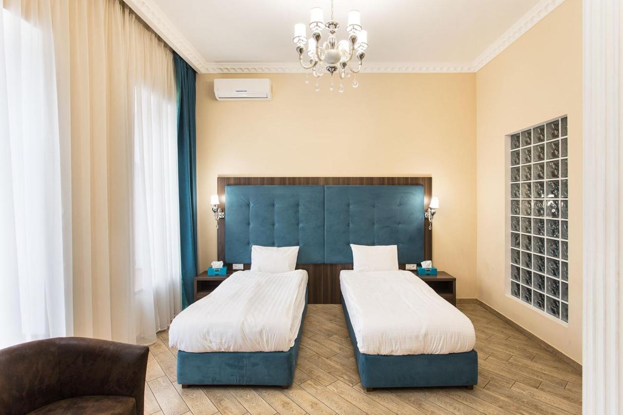 Hotel Baron โอเดสซา ภายนอก รูปภาพ