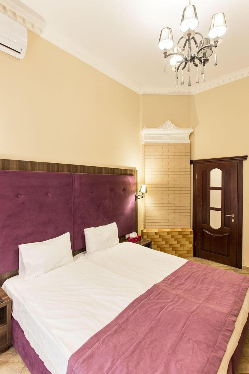 Hotel Baron โอเดสซา ภายนอก รูปภาพ