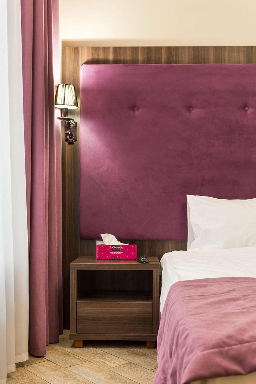 Hotel Baron โอเดสซา ภายนอก รูปภาพ