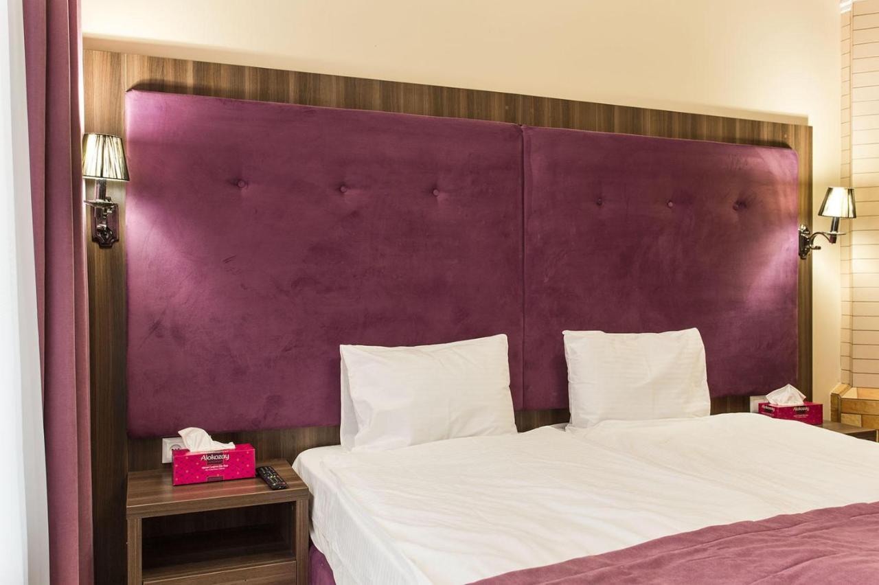 Hotel Baron โอเดสซา ภายนอก รูปภาพ