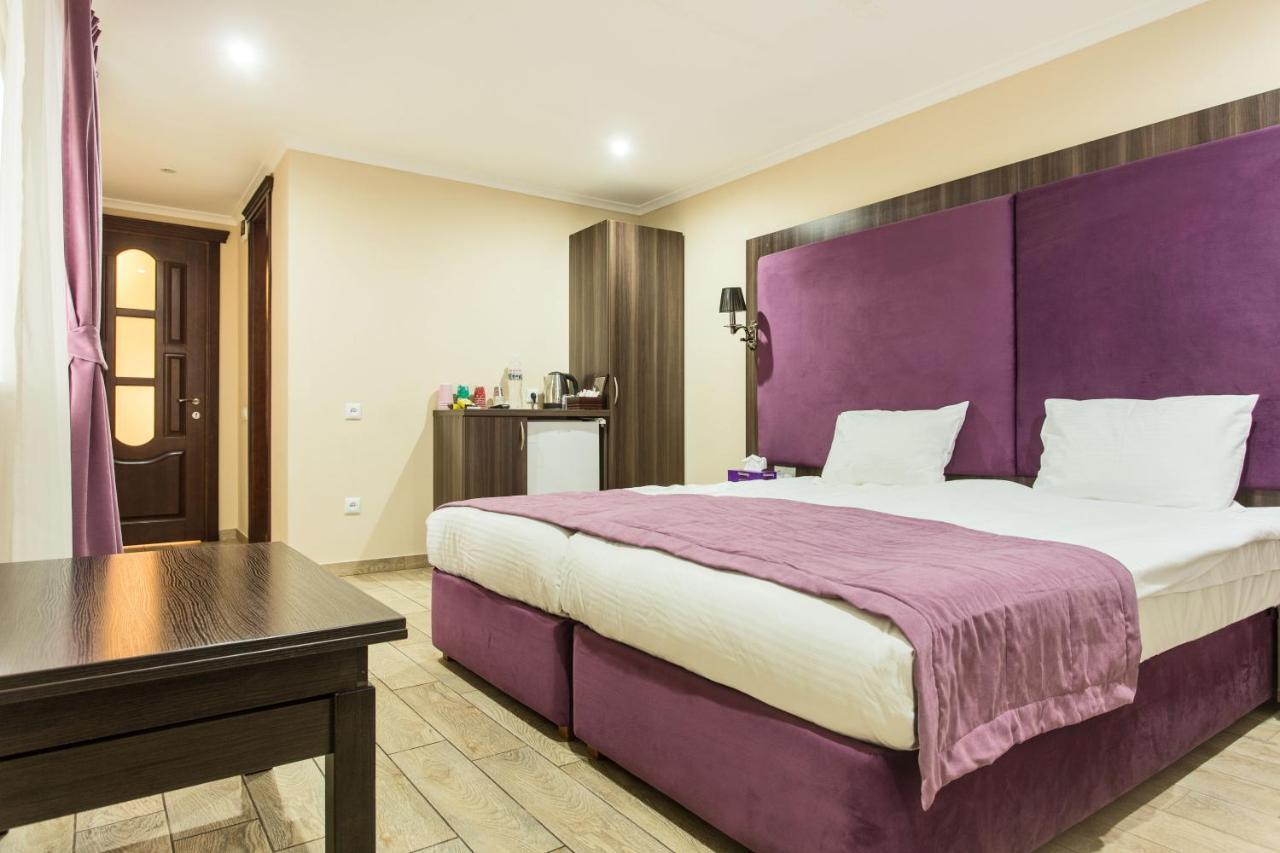 Hotel Baron โอเดสซา ภายนอก รูปภาพ